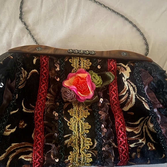 Elegant Floral Embellished Mini Bag - Picture 1 of 3
